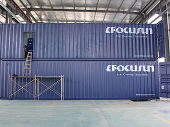 Containerized flake ice machine FIF-250WC